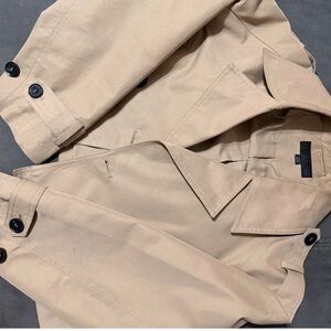 Zara women’s cropped Trench Coat